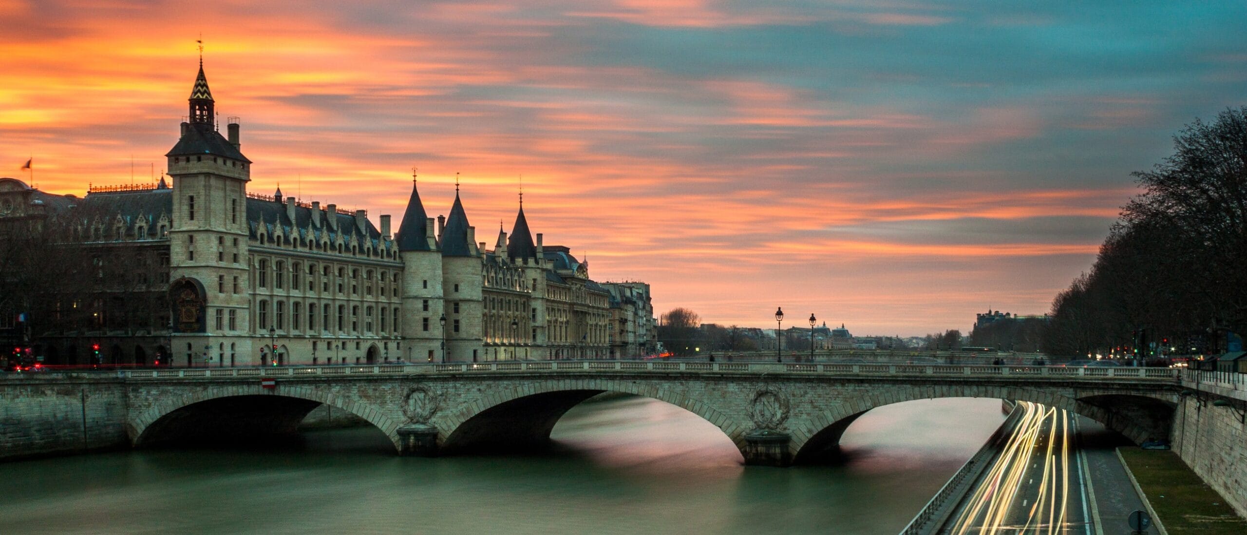 Cinemas - PatheGaumont.com named favorite for simple and clear navigation